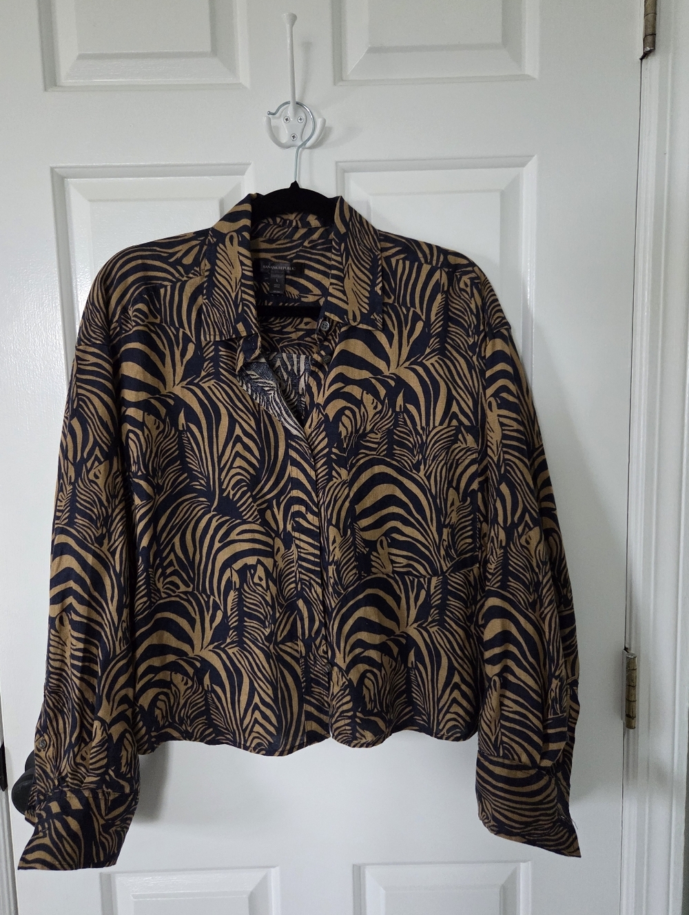 Cropped Linen Button Down Top